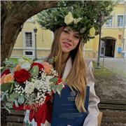 Laureata in Servizio Sociale offre ripetizioni per bambini di elementari e medie, tutte le materie, online o in presenza a Limidi.